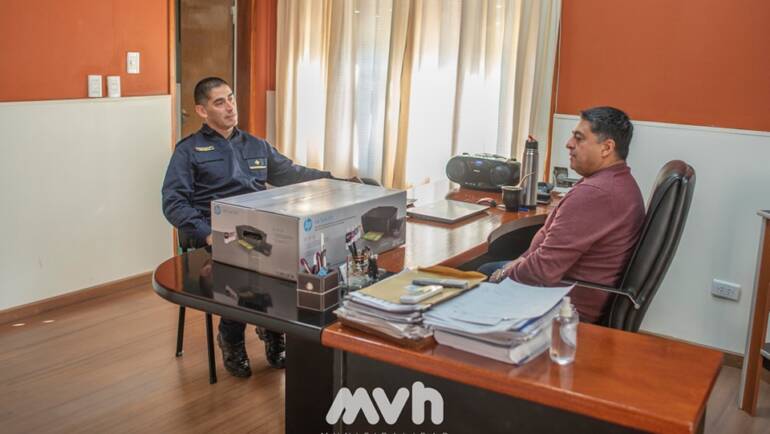 Entrega de Impresora a la Comisaria Local
