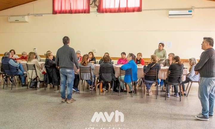 Iniciamos el Curso de Manejo de Celulares Inteligentes para Adultos Mayores