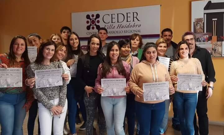 Master Class de Corte Femenino, Peinados y Barbería