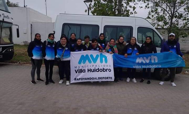Viajamos con el grupo de fútbol femenino del Club Deportivo Juventud Unida