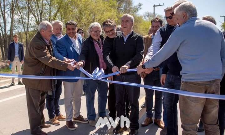 VISITA DEL GOBERNADOR DE LA PROVINCIA CR. JUAN SCHIARETTI