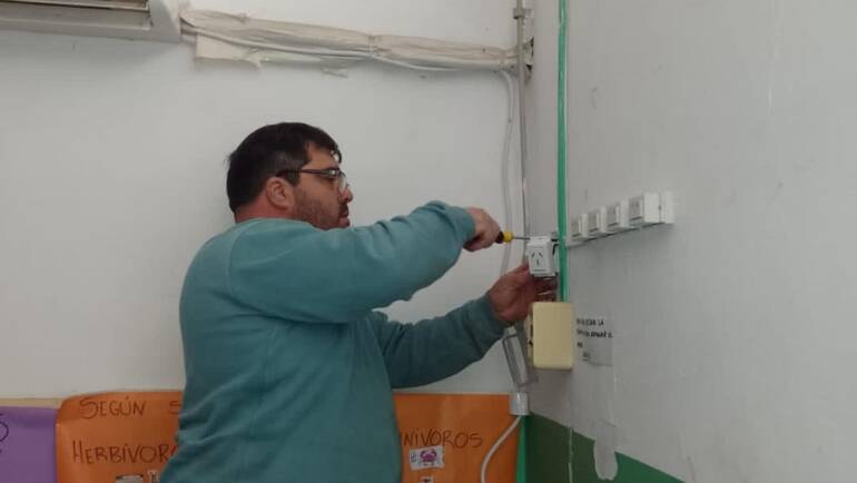 MANTENIMIENTO DE AA EN ESCUELA BELGRANO