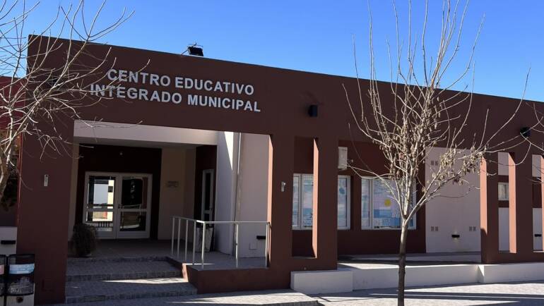 EL CENTRO EDUCATIVO INTEGRADO MUNICIPAL CADA VEZ MAS LINDO