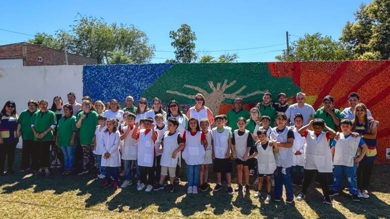 INAUGURACIÓN DEL ECO MURAL
