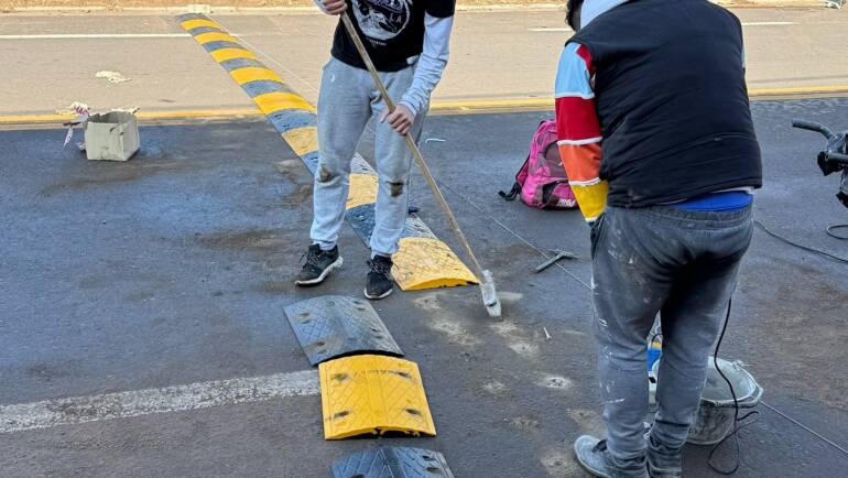 COLOCACIÓN DE REDUCTORES DE VELOCIDAD