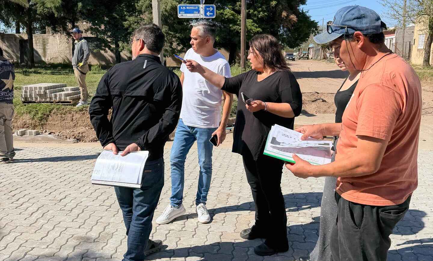 RECORRIDO DE OBRAS EN BARRIO CAÑADA CHICA