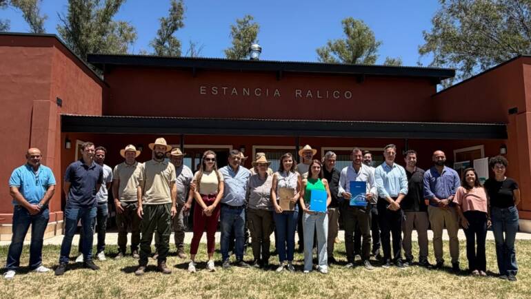 Hoy nuestro intendente participó de la firma del Convenio de Colaboración Interprovincial entre Córdoba, La Pampa y San Luis (en la Estancia Ralico), un acuerdo clave para el trabajo conjunto en la protección del ambiente y el desarrollo sostenible
