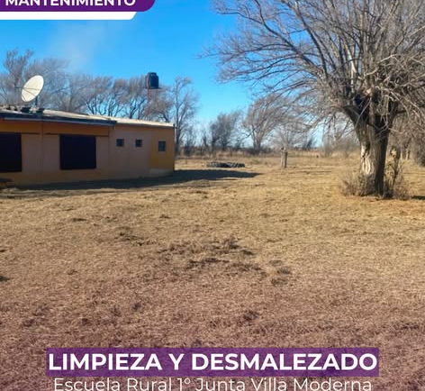 Limpieza y desmalezado en la Escuela Rural 1° Junta de Villa Moderna